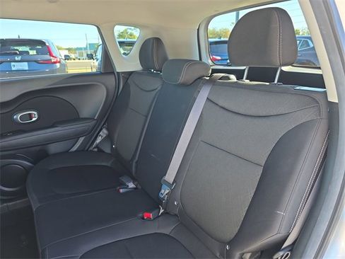 Used 2019 Kia Soul image 26