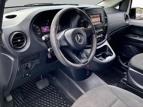 Used 2018 Mercedes-Benz Metris image 17