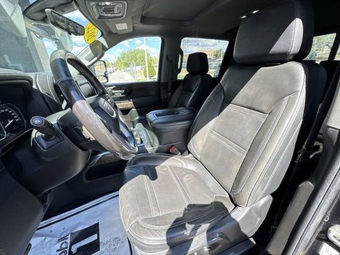 Used 2022 GMC Sierra 2500 Denali w/ Denali Black Diamond Edition AWD/4WD image 21