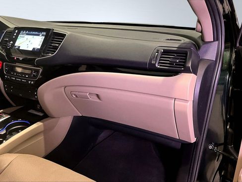 Used 2020 Honda Pilot Elite image 27