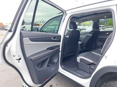 New 2026 Volkswagen Atlas Peak Edition AWD/4WD image 12