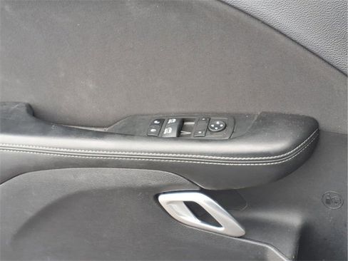 Used 2018 Dodge Challenger SXT image 19