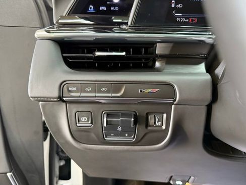 Used 2023 Cadillac Escalade V AWD/4WD image 20