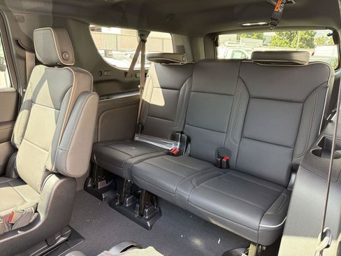 New 2026 GMC Yukon XL Elevation w/ Elevation Premium Package RWD image 27