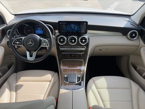Used 2022 Mercedes-Benz GLC 300 image 27