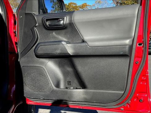 Certified 2021 Toyota Tacoma SR image 21