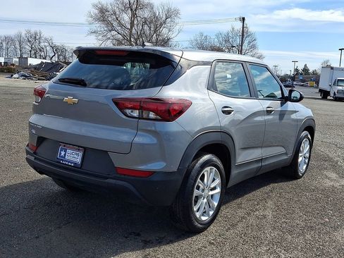 Used 2025 Chevrolet TrailBlazer LS image 11