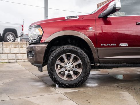 Used 2019 RAM 3500 Limited image 3