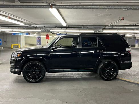 Used 2020 Toyota 4Runner Nightshade image 30