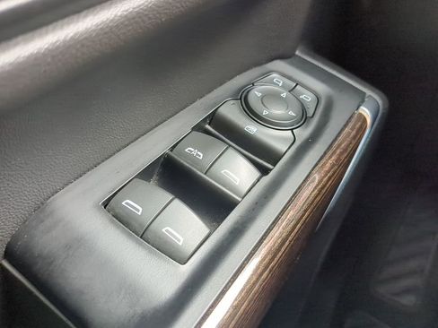 Used 2019 GMC Sierra 1500 SLE image 29