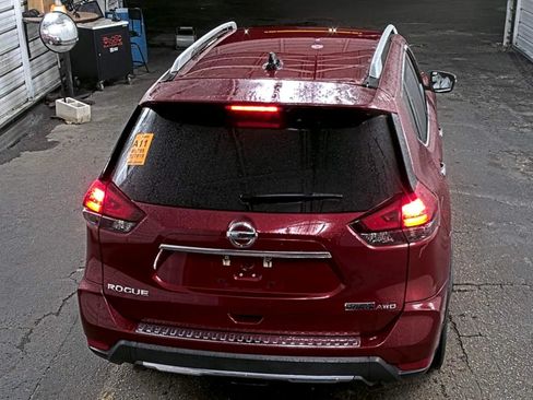 Used 2019 Nissan Rogue S w/ Special Edition Package AWD/4WD image 4