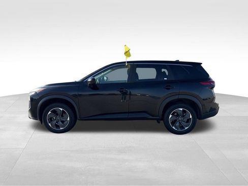 Used 2025 Nissan Rogue SV image 6
