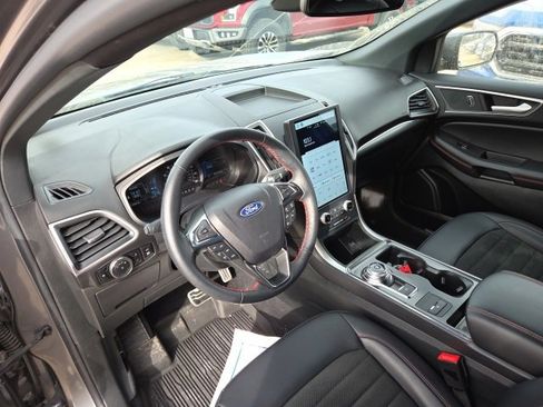 Used 2024 Ford Edge ST-Line image 12