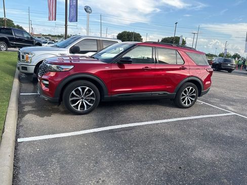 Used 2022 Ford Explorer ST-Line RWD image 7
