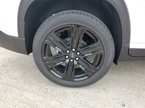 New 2026 GMC Acadia Elevation image 6