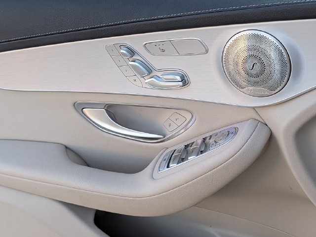 Used 2023 Mercedes-Benz GLC 300 4MATIC Coupe image 23