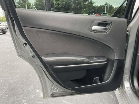 Used 2019 Dodge Charger GT RWD image 11