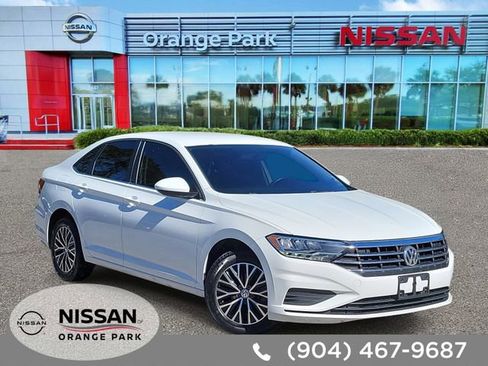 Used 2021 Volkswagen Jetta SE image 1