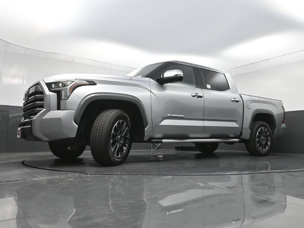 Used 2023 Toyota Tundra Limited AWD/4WD image 30