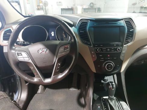 Used 2018 Hyundai Santa Fe Sport w/ 2.4L Tech Package 04 FWD image 16