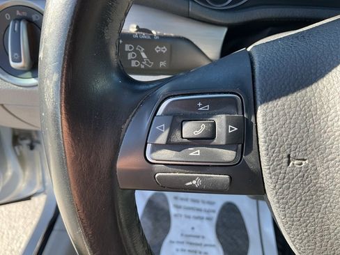 Used 2014 Volkswagen Passat 2.5 SE image 8