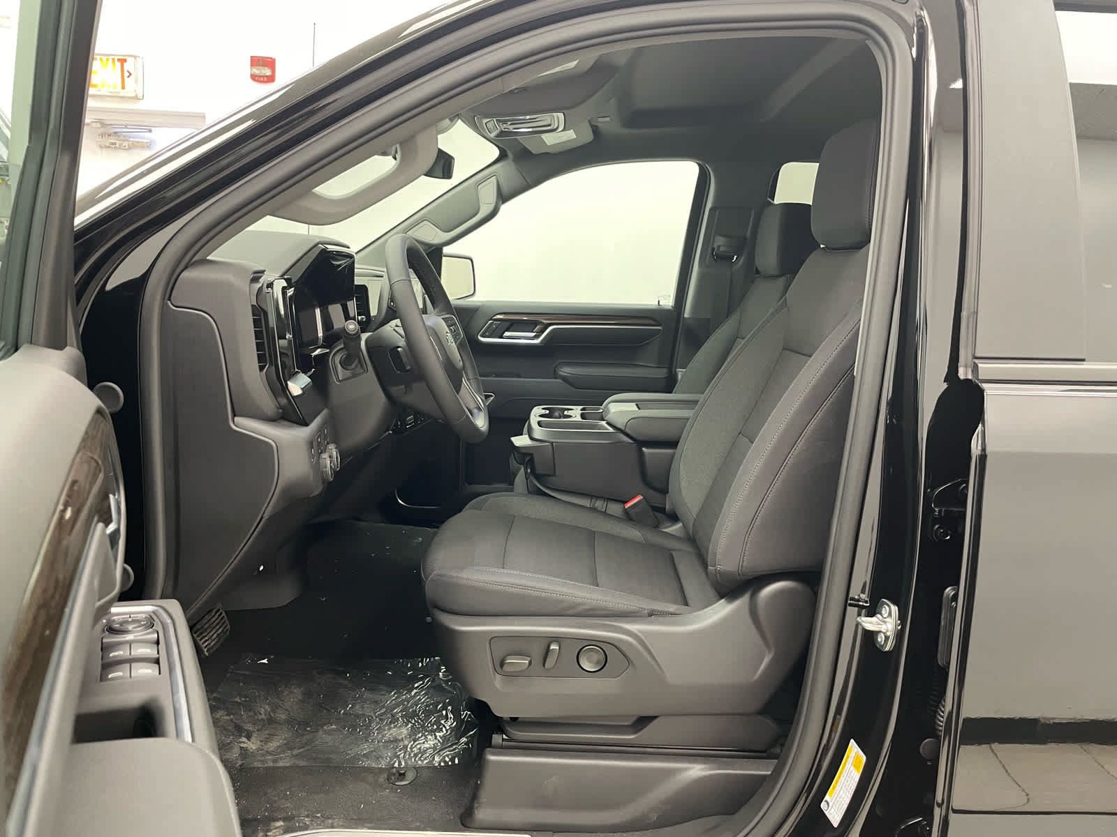 New 2026 Chevrolet Silverado 1500 RST w/ RST Select Package AWD/4WD image 8