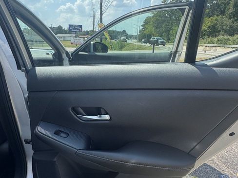 Used 2022 Nissan Sentra S FWD image 11