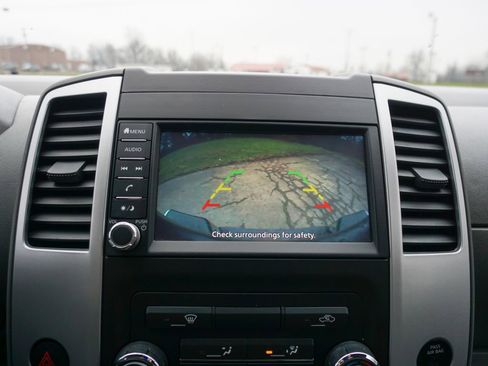 Used 2021 Nissan Frontier SV w/ SV Utility Package image 21