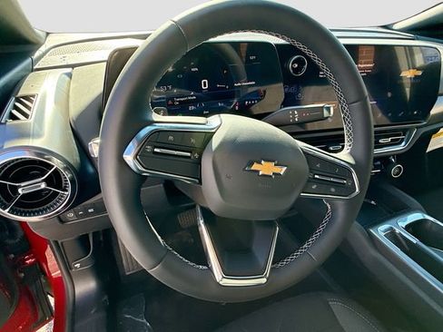 New 2026 Chevrolet Equinox EV LT image 12