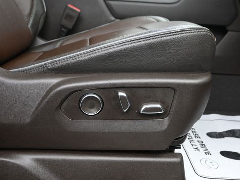 Used 2024 GMC Sierra 2500 Denali w/ Denali Reserve Package image 12