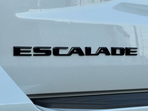 New 2026 Cadillac Escalade ESV Sport w/ LPO, ONYX Package image 9