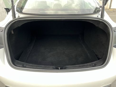 Used 2024 Tesla Model 3 Long Range AWD/4WD image 19