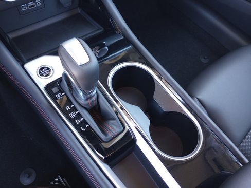 New 2025 Nissan Altima 2.5 SR image 19