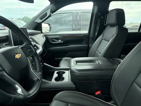 Used 2023 Chevrolet Tahoe Premier AWD/4WD image 9