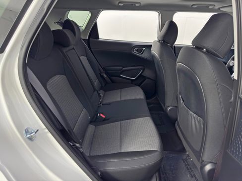 Used 2024 Kia Soul EX image 39