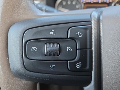 Used 2021 GMC Yukon Denali w/ Advanced Technology Package image 17