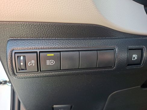 Used 2024 Toyota Corolla LE FWD image 24