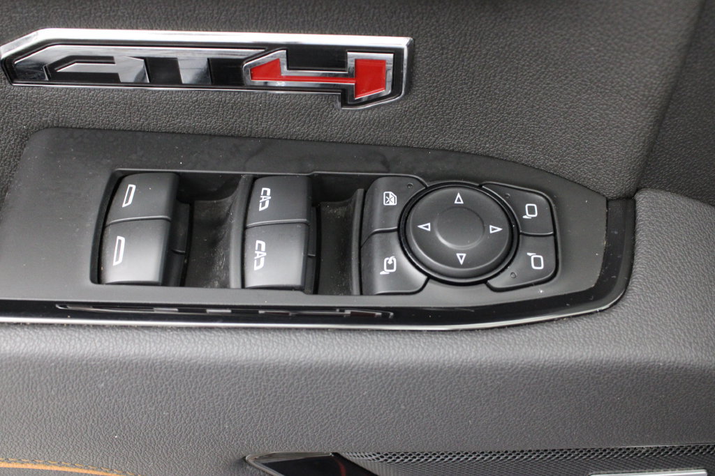 Used 2025 GMC Sierra 1500 AT4 AWD/4WD image 18