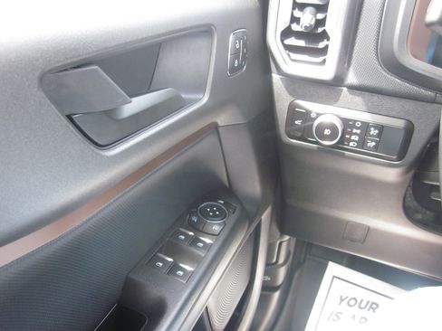 Used 2025 Ford Bronco Sport Outer Banks AWD/4WD image 19