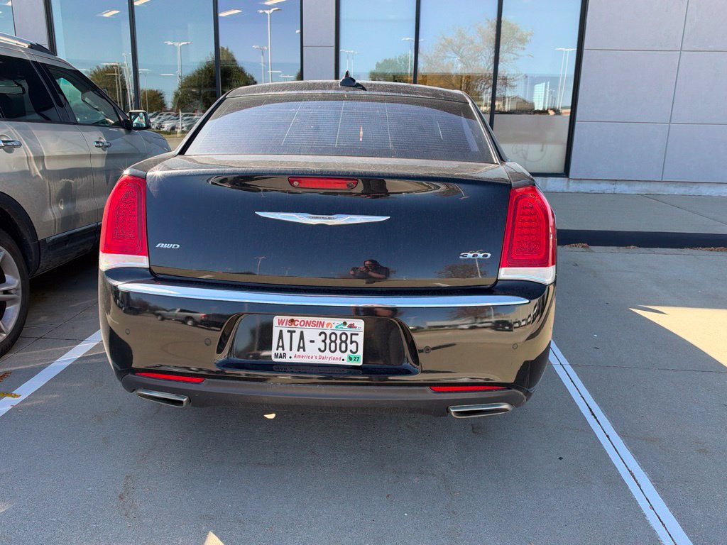 Used 2015 Chrysler 300 Limited w/ 300 Premium Group AWD/4WD image 5