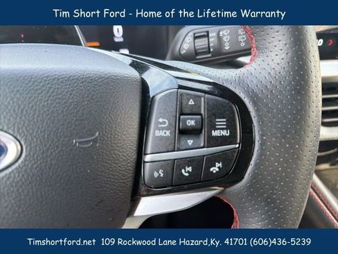Used 2025 Ford Explorer ST-Line w/ ST-Line Street Pack AWD/4WD image 16