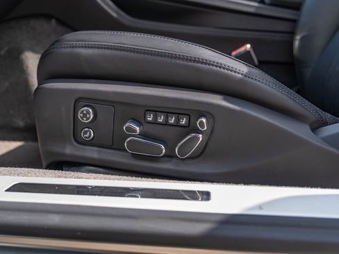 Used 2020 Bentley Continental GT image 15