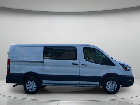 Certified 2025 Ford Transit 250 Low Roof w/ Exterior Upgrade Package RWD image 39