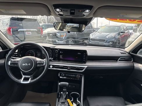 Used 2022 Kia K5 EX image 26
