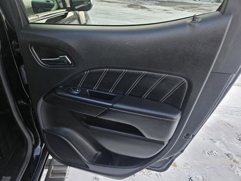 Certified 2021 GMC Canyon Denali image 11