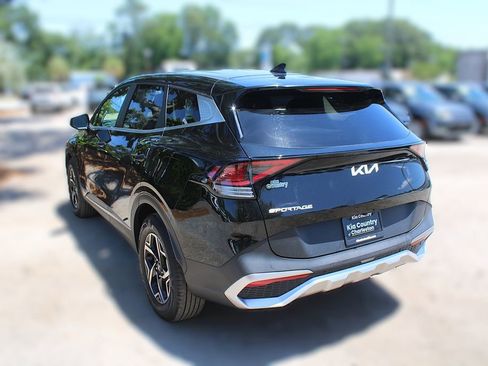 Certified 2023 Kia Sportage LX FWD image 11