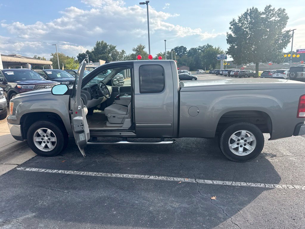 Used 2009 GMC Sierra 1500 SLE w/ Power Pack Plus RWD image 4