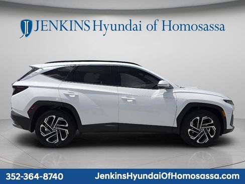 New 2026 Hyundai Tucson Limited FWD image 2