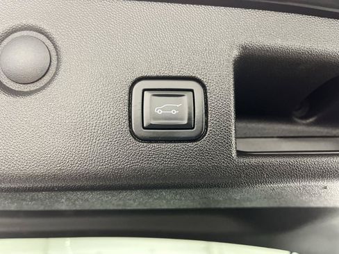 Used 2021 Chevrolet Equinox LT AWD/4WD image 29