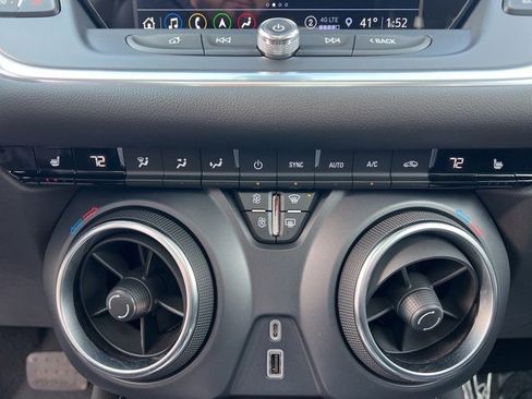 Used 2022 Chevrolet Blazer LT w/ Sound & Technology Package image 29
